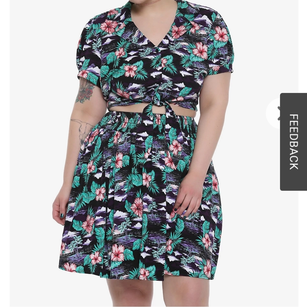 3 piece Hot Topic Tropical print woven set